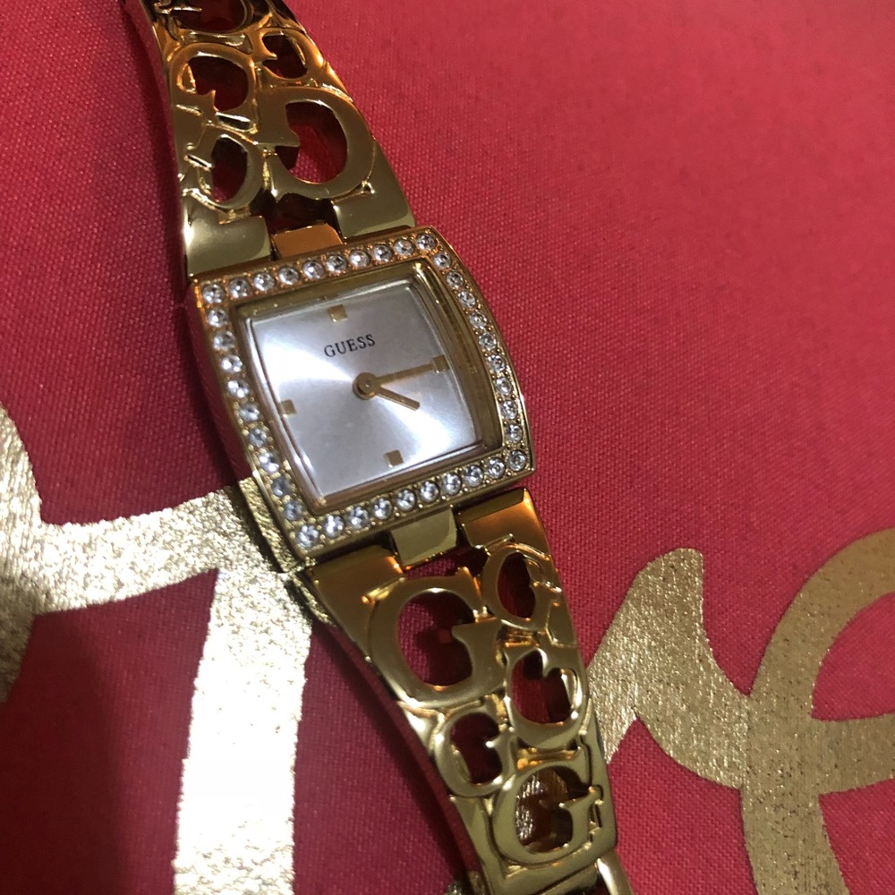 Guess Watch